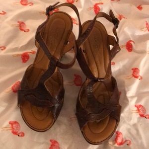 Born brown sandals